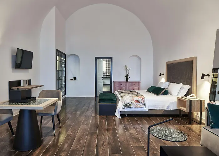 Katikies Garden Fira (Santorini)