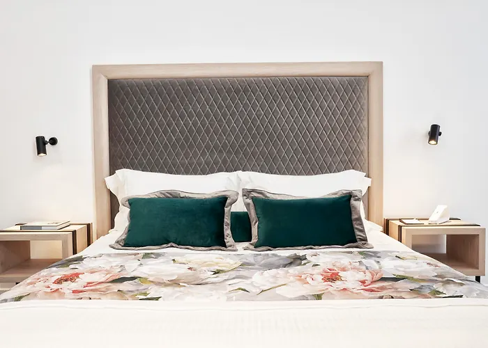 Hotel Katikies Garden Fira (Santorini)