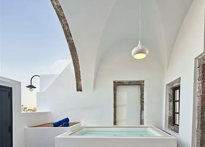 Katikies Garden Fira (Santorini)