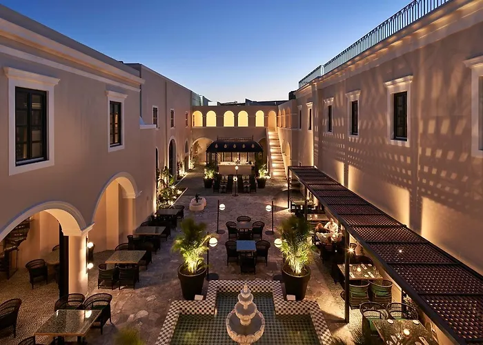 Katikies Garden Fira (Santorini)